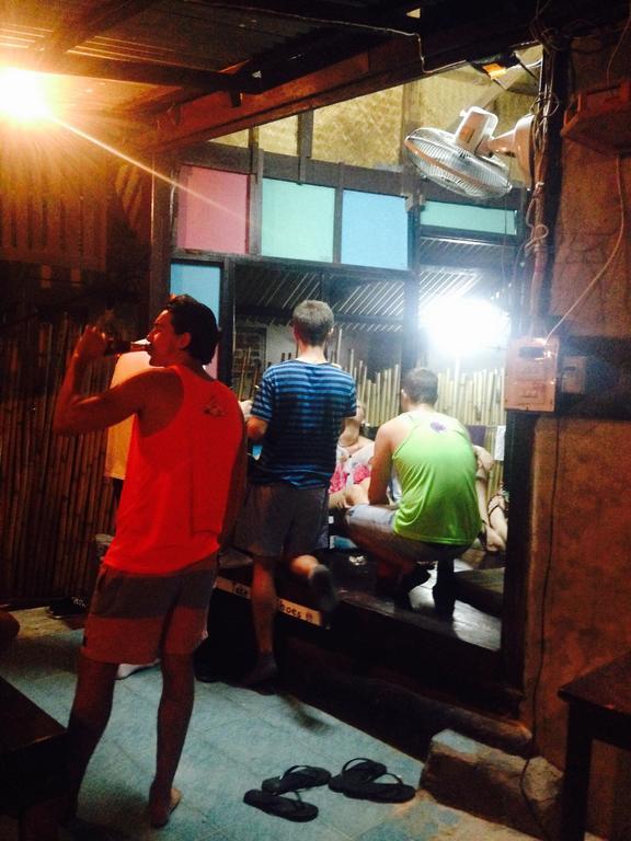 האד רין Bamboozle Hostel מראה חיצוני תמונה