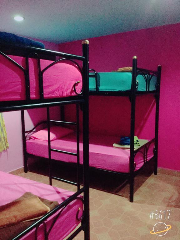 האד רין Bamboozle Hostel מראה חיצוני תמונה