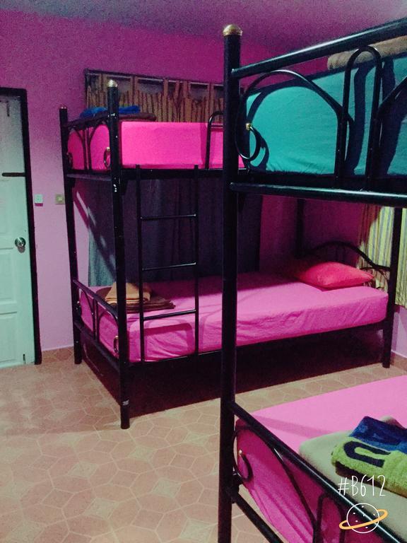 האד רין Bamboozle Hostel מראה חיצוני תמונה