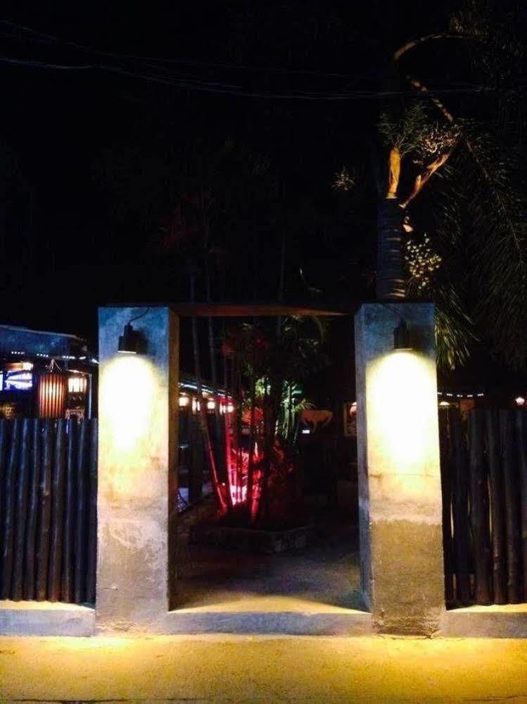 האד רין Bamboozle Hostel מראה חיצוני תמונה
