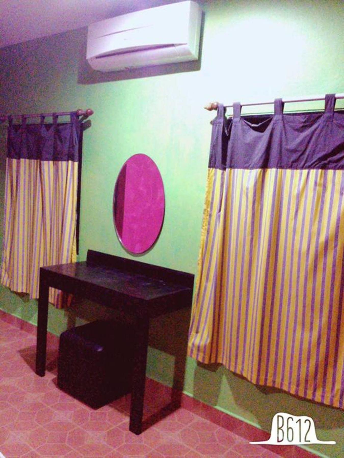 האד רין Bamboozle Hostel מראה חיצוני תמונה