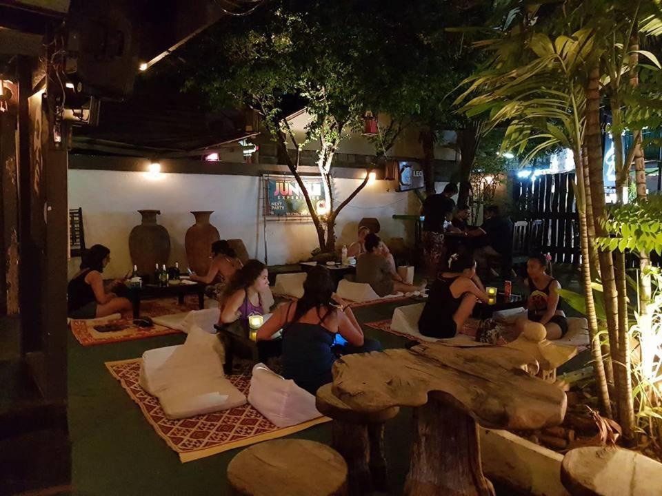 האד רין Bamboozle Hostel מראה חיצוני תמונה